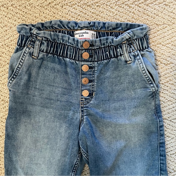 Abercrombie & Fitch Kids High Rise Mini Mom Jean 11/12 - Picture 2 of 4